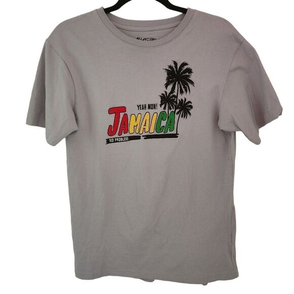 AV Couture Adult Short Sleeve Embroidered Jamaica Graphic T-Shirt Size Medium - Picture 1 of 6